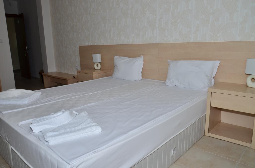 La Piazza Primorsko Rooms & Apartments Pokoj fotografie